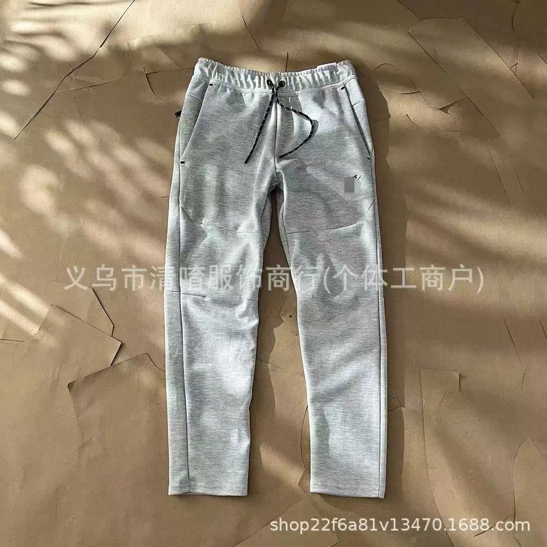 灰裤子