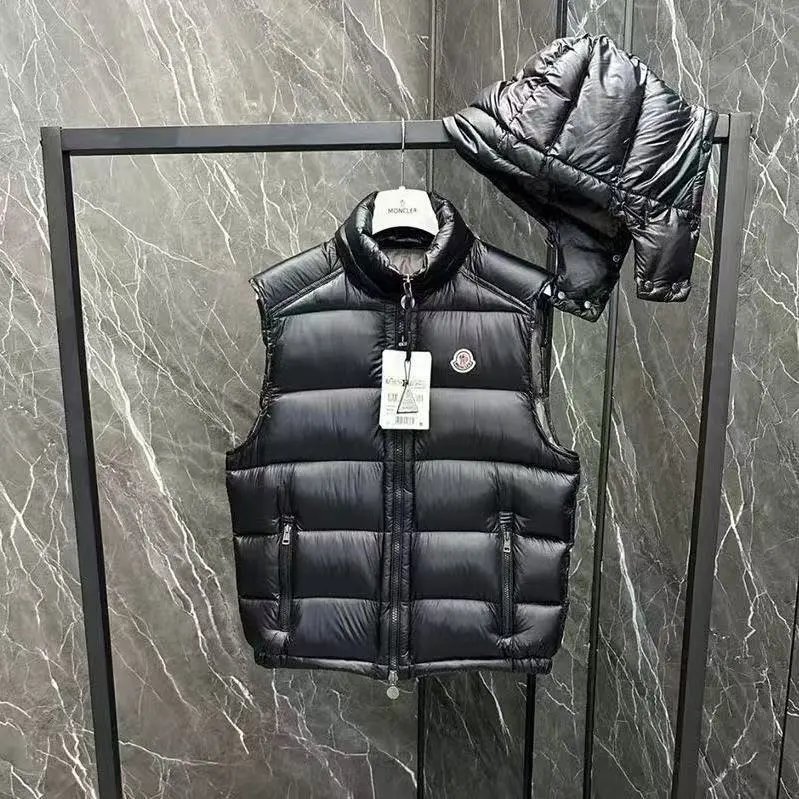 Moncler38
