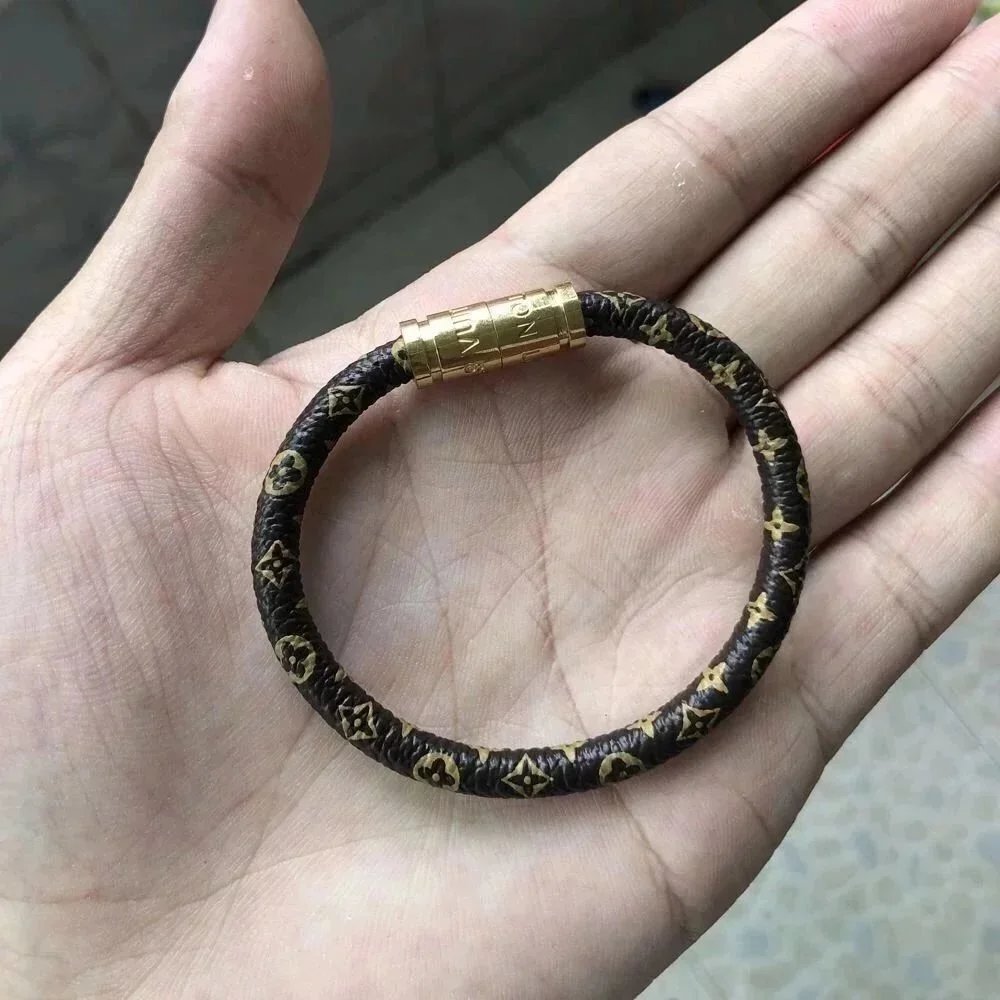 金扣老花 - 21cm不带包装