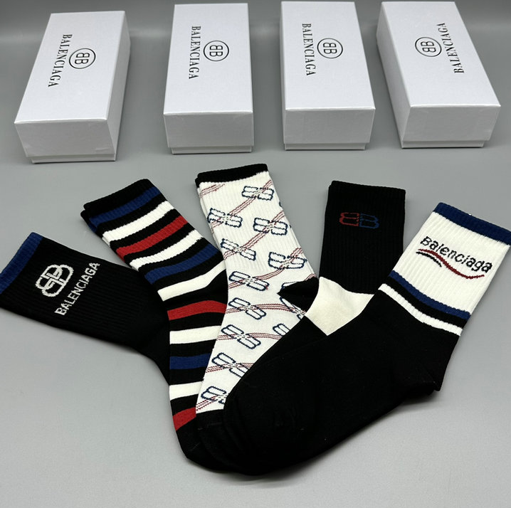 Balenciaga.3