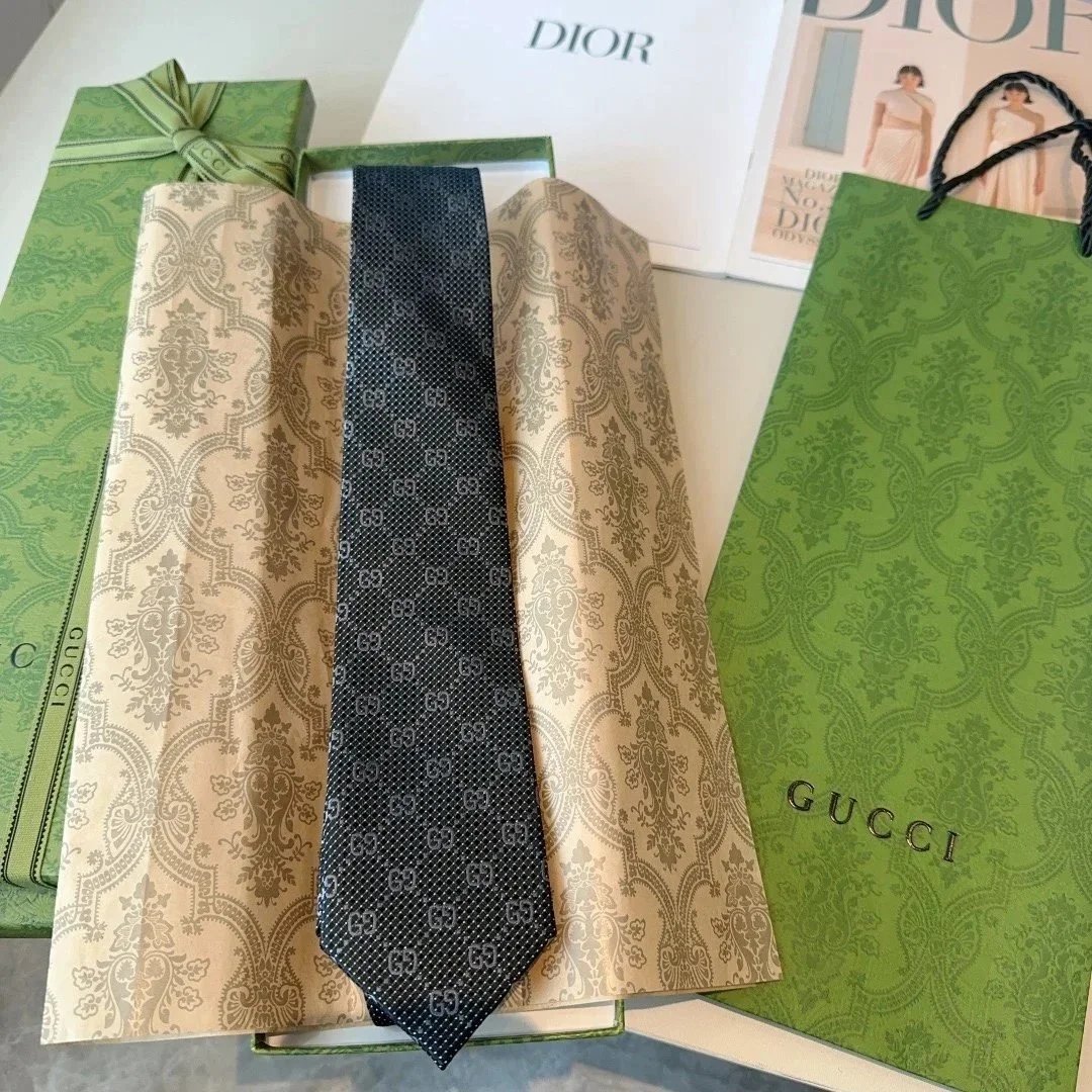 Gucci03（带盒）