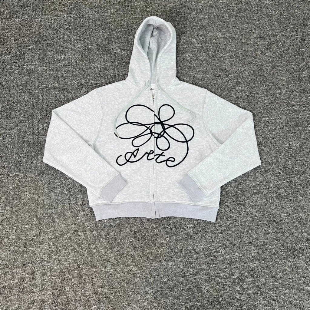 灰色卫衣