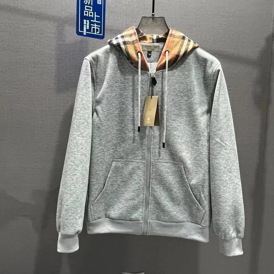 连帽衫 7