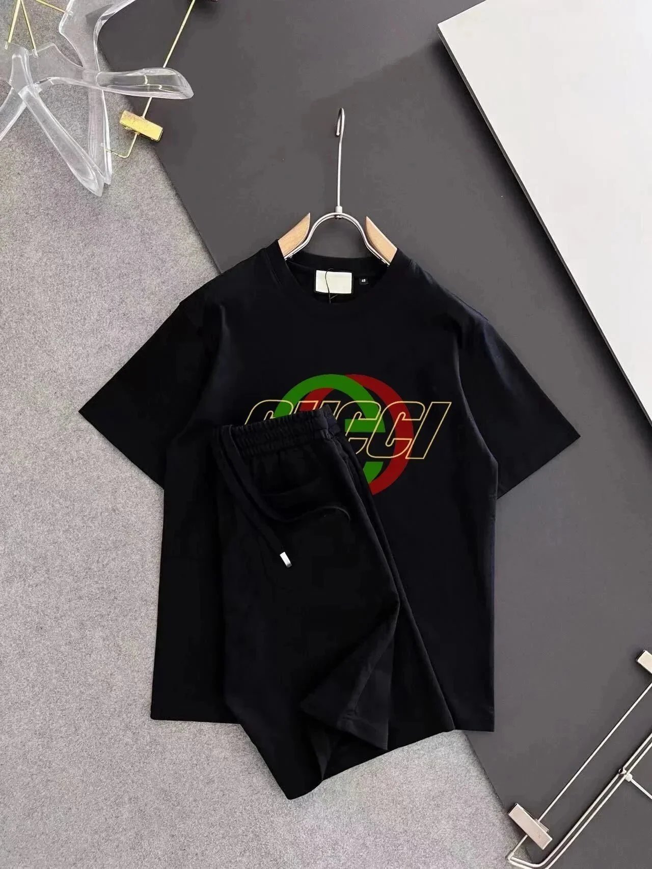 12黑色