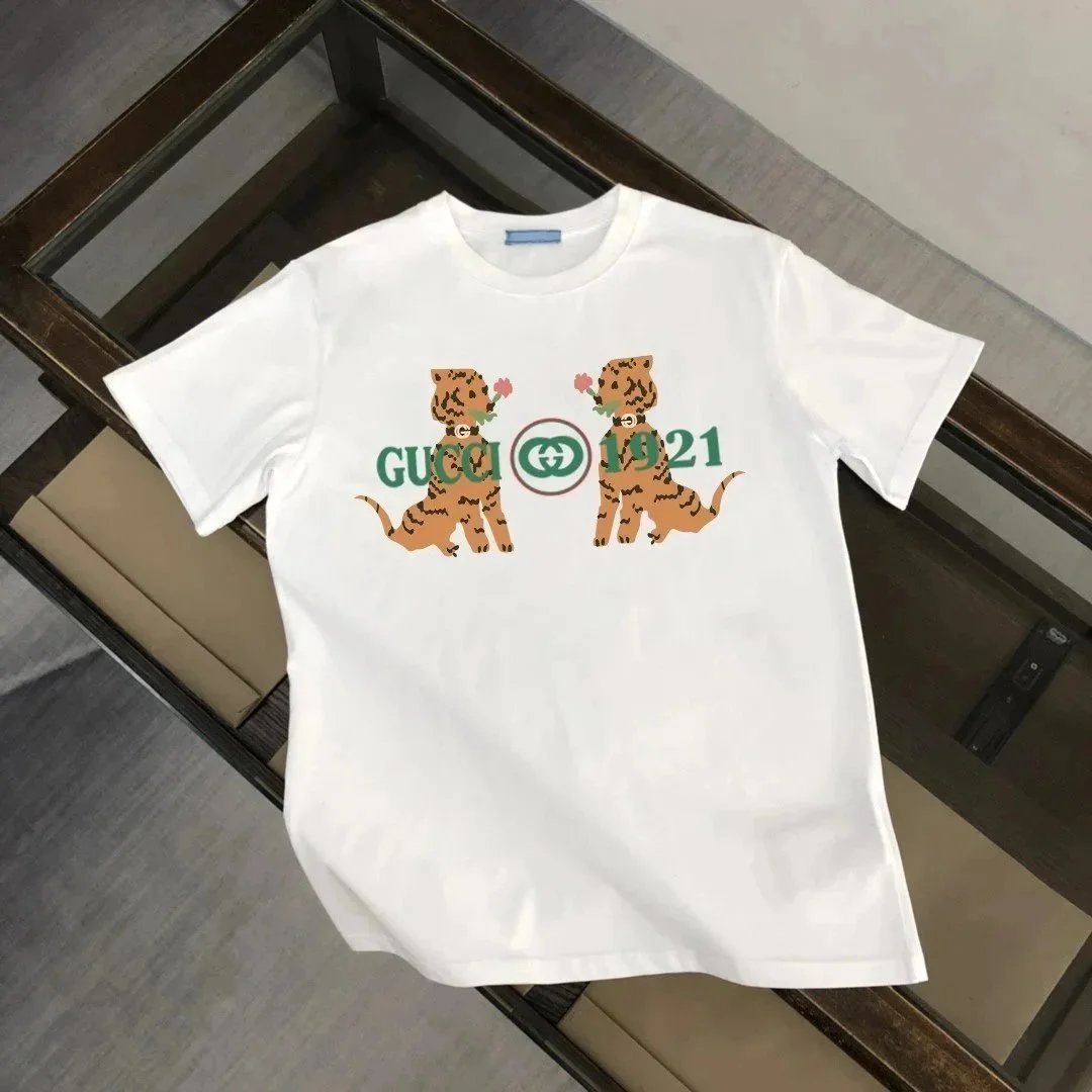 23白色