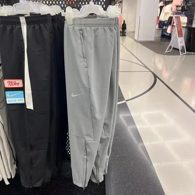 白色运动卫裤2
