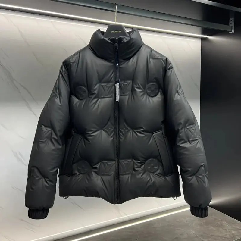 LV 高品质羽绒服（白鸭绒含量75%）