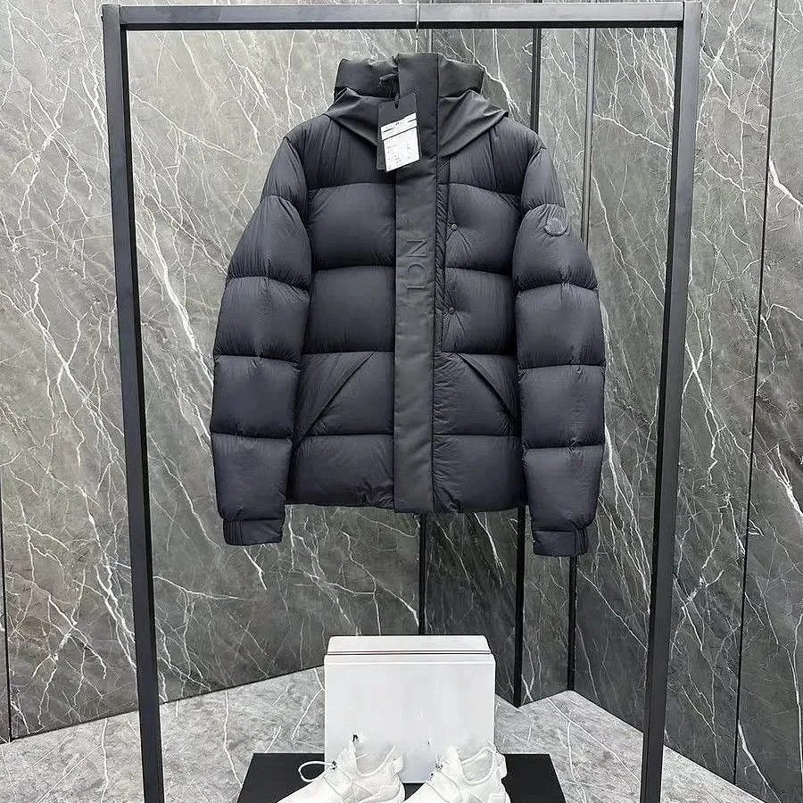 Moncler2