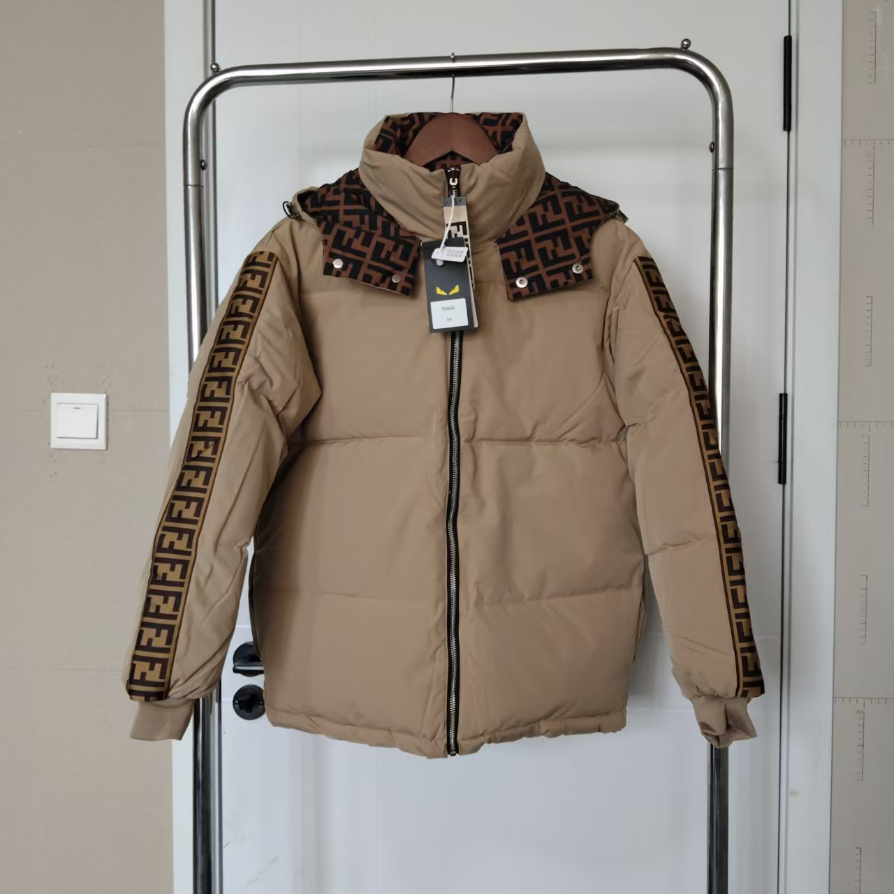 Fendi-棉服-04
