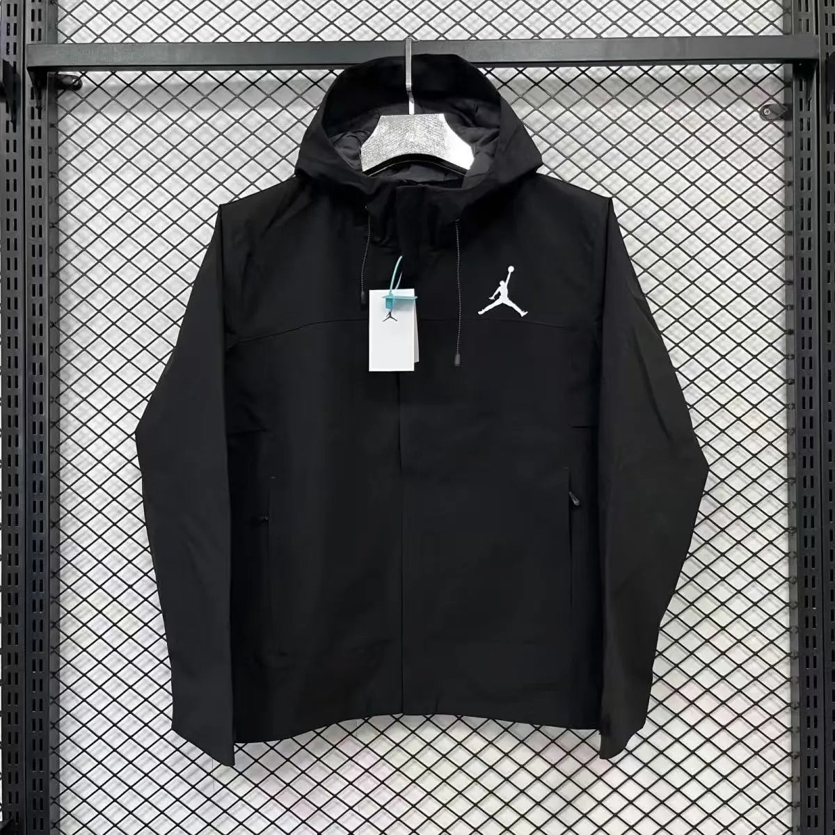 AJ05