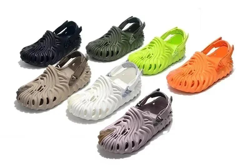 Lightweight Comfortable Clogs for Men Women Outdoor Use